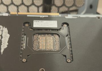 GeForce RTX 5090 загорелась во время работы — и закоптила изнутри корпус Alienware Aurora