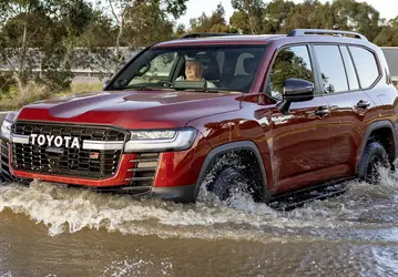 Land Cruiser 300 2027 выходит 16 сентября, у него больше не будет бензинового V6