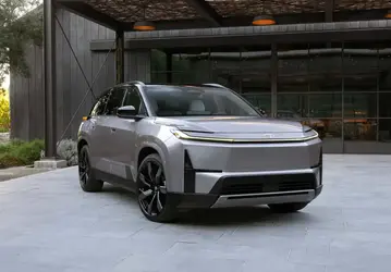 Совершенно новый Toyota Highlander задерживается — инженерам нужно больше времени на доводку большого электрического кроссовера