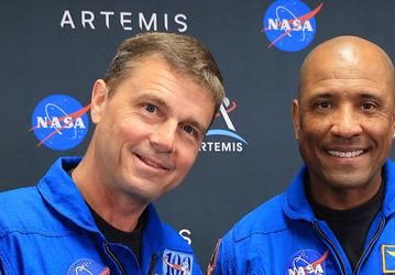 NASA разрешило астронавтам миссии Artemis II уйти в отставку и остаться консультантами агентства