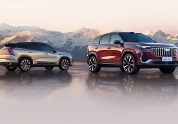 Новый Geely Atlas L вышел в Китае: 238-сильный гибрид, способный проехать 1200 км на одной заправке, — за 107 тыс. юаней (1,35 млн рублей)