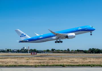 KLM получила первый дальнемагистральный Airbus A350-900, в будущем компания планирует использовать и новейшие Airbus A350F