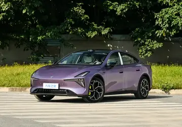 Changan представила электрический седан DeepBlue L06 2027: 272 л.с., магнитореологическая подвеска, 670 км на одной зарядке — всего 120 тыс. юаней (1,5 млн рублей)