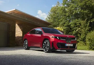 Возможно, это будущий хит от BMW. Представлен BMW iX4: 603 л. с., полный привод, M-пакет и 800 вольт