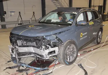 Audi Q7 — первый серийный автомобиль со 100 баллами в тесте на безопасность Euro NCAP Post-Crash Safety
