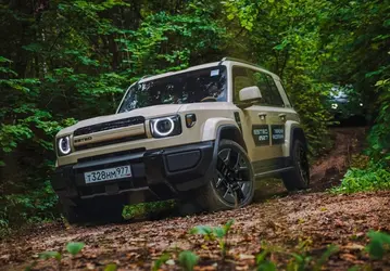 Внедорожник с дизайном Land Rover/Land Cruiser и ценой 5 млн рублей стал хитом: россияне купили более 1000 полноприводных Esteo V27 за два месяца