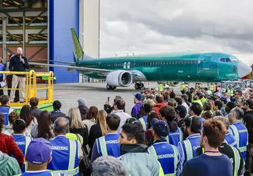 Впервые за 50 лет Boeing начала собирать лайнеры Boeing 737 на новом заводе, и это новейшие Boeing 737 MAX 10
