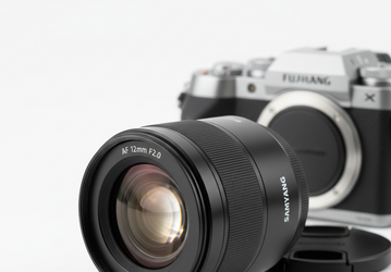 Представлен объектив Samyang AF 12mm F2.0 X