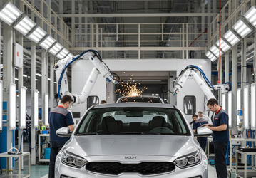 В России начали производство обновлённого Kia Cerato по полному циклу, включая сварку, окраску и сборку кузовов