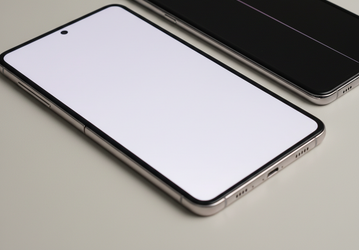 Флагман Samsung меркнет на его фоне, складки действительно нет. Живые фото и видео Oppo Find N
