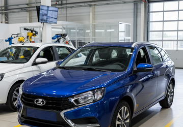 Lada Iskra SW с практически серийным салоном показали вживую