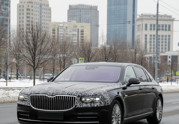 Такие машины могут собирать на бывшем заводе Toyota: обновленный Aurus Senat заметили на улицах Москвы