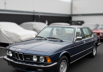 В баке ещё плещется немецкий бензин. В России продают «акулу» BMW 730 1977 года выпуска, привезённую из Германии