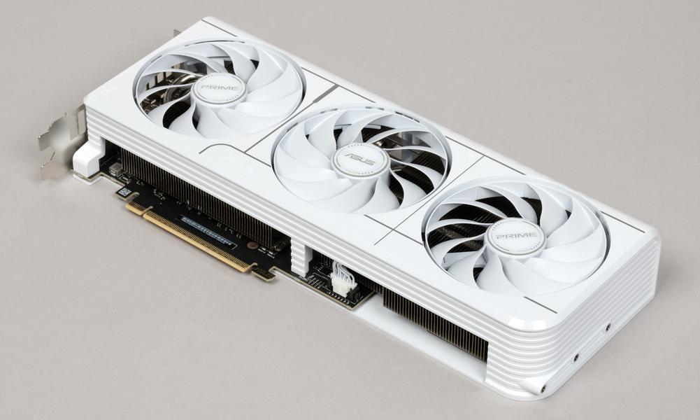 Видеокарта Asus Prime GeForce RTX 5070 OC White (12 ГБ):, фото 2