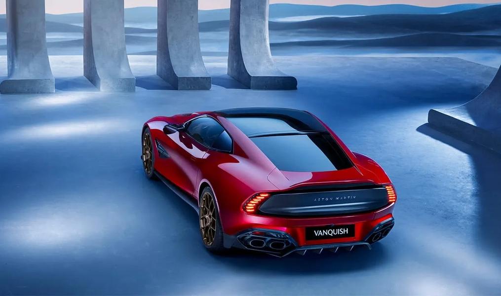 Фото Aston Martin
