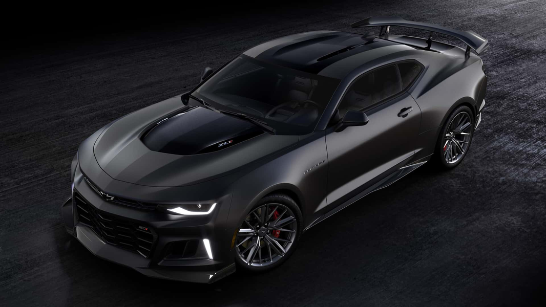 Chevrolet прощается с шестым поколением Camaro, представив спецверсии для поклонников с разным достатком, фото 2