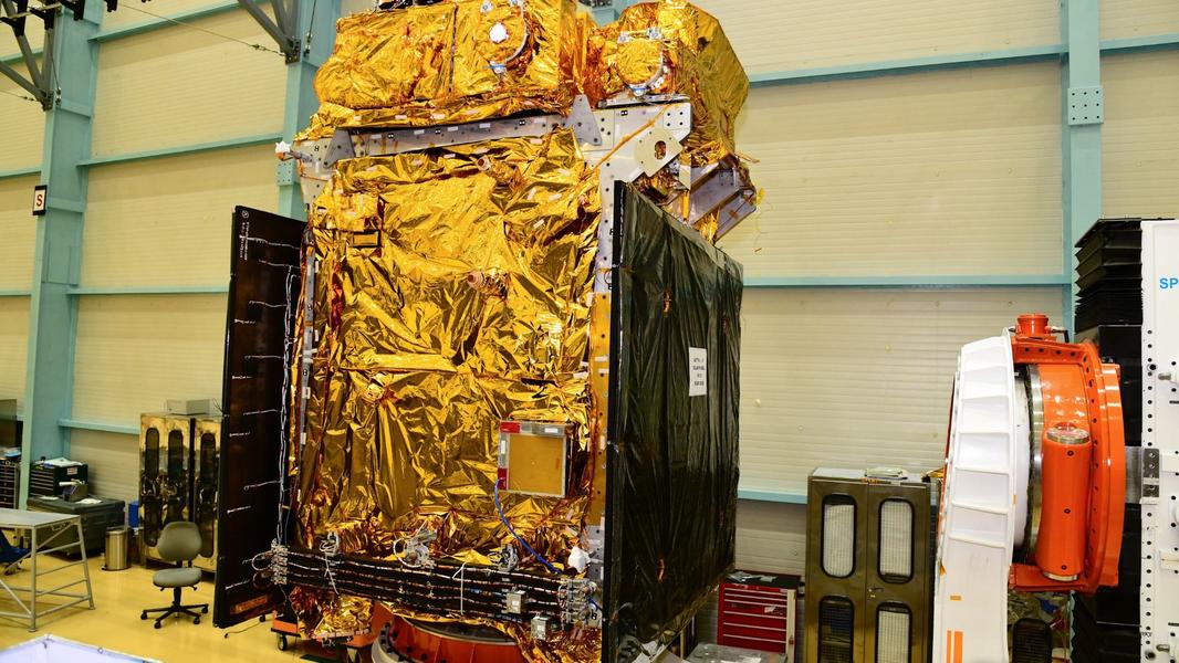 Aditya-L1 перед установкой в ракету Источник: VDOS / URSC / ISRO