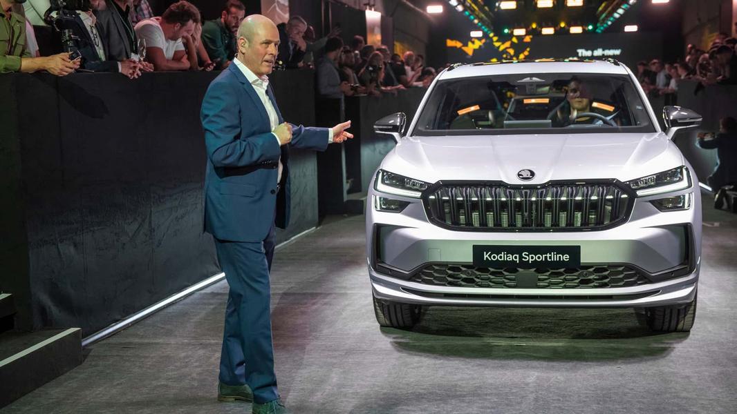 Skoda раскрыла ещё не все карты: компания готовит крутой 270-сильный Skoda Kodiak RS, фото 2
