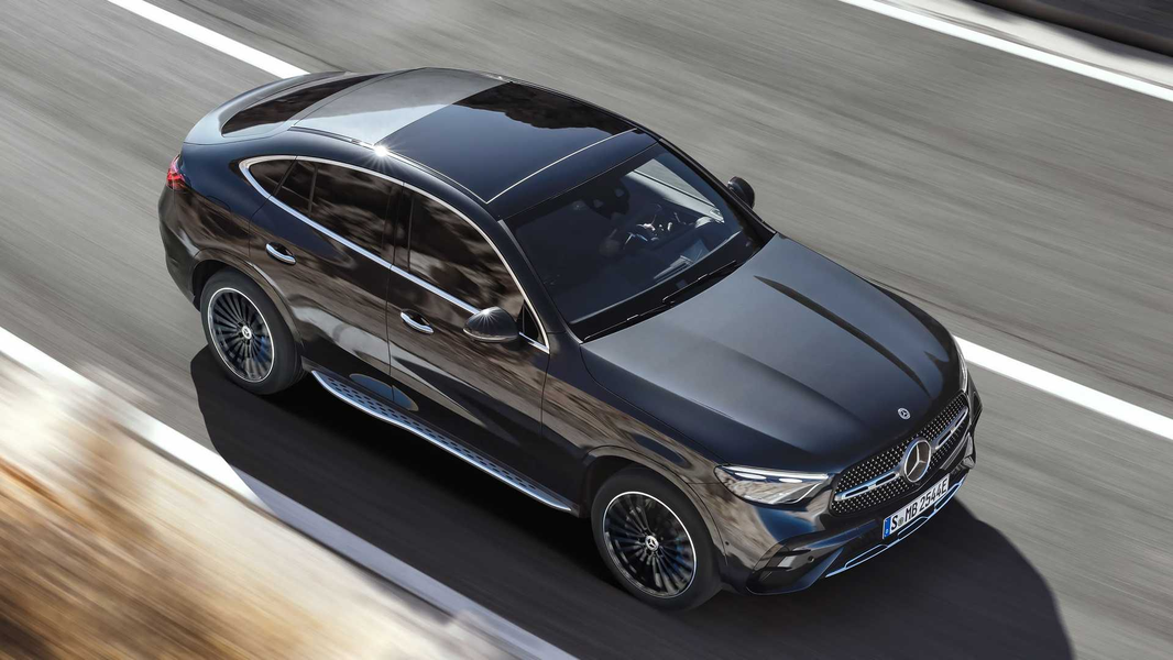 Новейший Mercedes-Benz GLC 300 4MATIC Coupe скоро поступит в салоны. Названы цены, фото 1