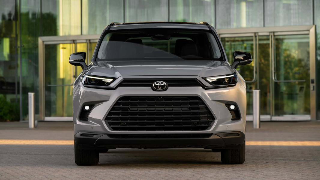 Фото Toyota