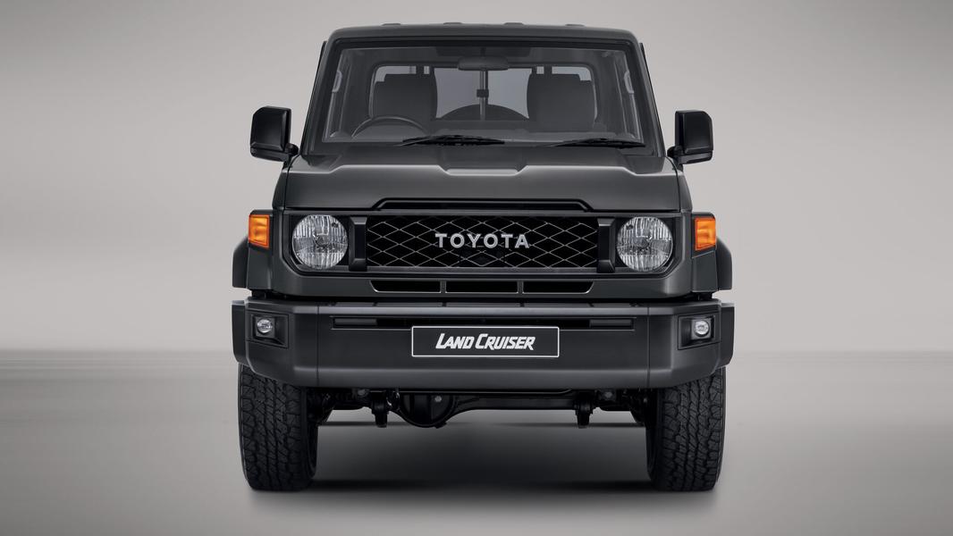 Фото Toyota