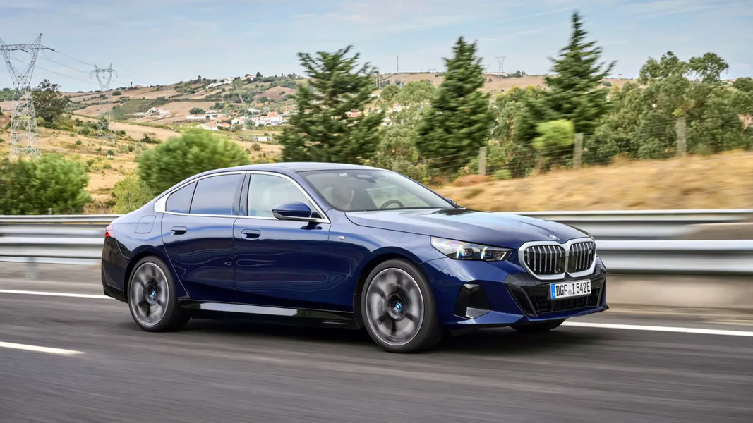Представлен бесшумный BMW 5-Series 2025. Он же BMW i5 2025, фото 1