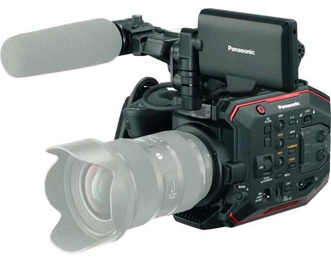 Компактная ручная кинокамера Panasonic EVA1, фото 1