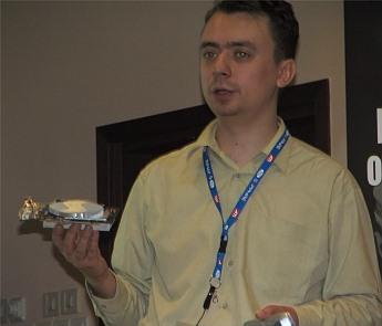 KD Au (КейДи Ау), основатель и бессменный руководитель Sapphire Technology, фото 2