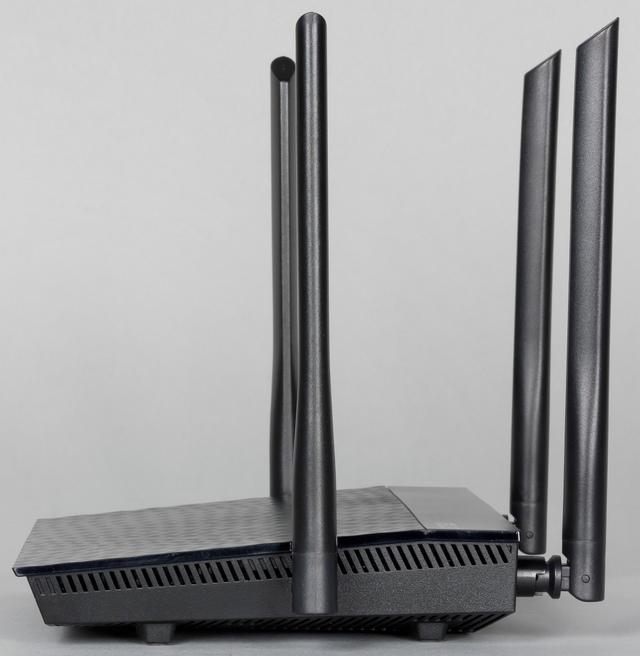 Внешний вид Asus RT-AC1200G+