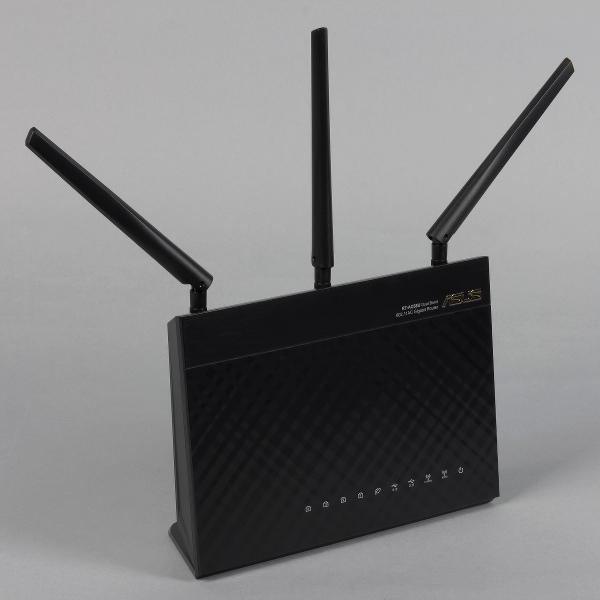 Внешний вид Asus RT-AC68U Внешний вид Asus RT-AC68U