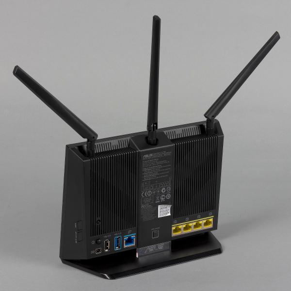 Внешний вид Asus RT-AC68U Внешний вид Asus RT-AC68U