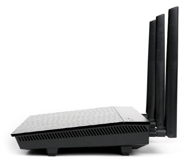 Внешний вид Asus RT-N18U Внешний вид Asus RT-N18U