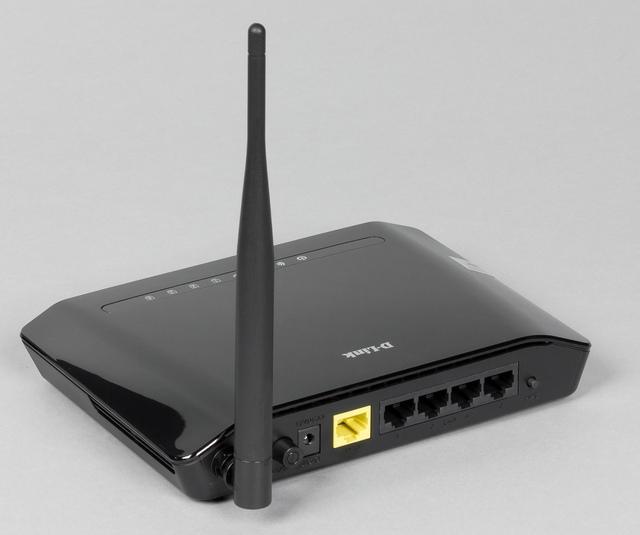 Внешний вид D-Link DIR-300S Внешний вид D-Link DIR-300S