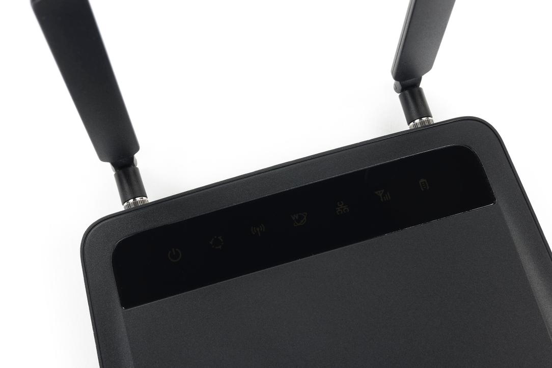 Внешний вид Huawei B880