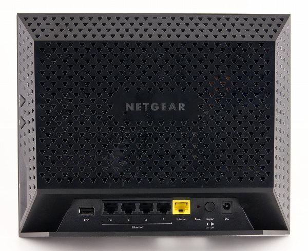 Внешний вид роутера Netgear R6300 Внешний вид роутера Netgear R6300