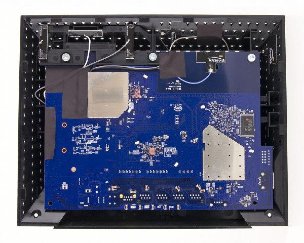 Печатная плата роутера Netgear R6300 Печатная плата роутера Netgear R6300