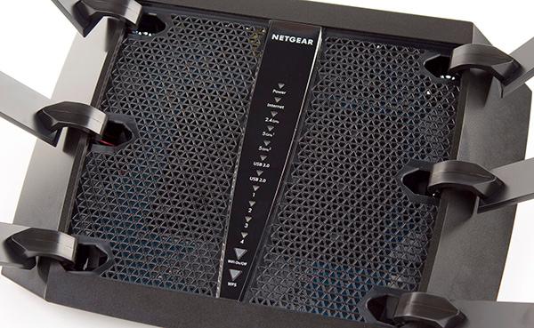 Внешний вид Netgear R8000 Внешний вид Netgear R8000