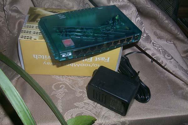 8-портовые миникоммутаторы MultiCo EW-308R и XW-308A, фото 1
