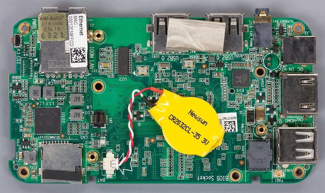 Конструкция Zotac ZBox PI320