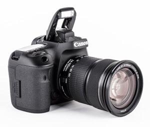 Зеркальная фотокамера Canon EOS 7D Mark II, флагман зеркалок APS-C:, фото 3