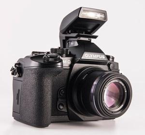Флагманская беззеркальная камера Olympus OM-D E-M1:, фото 3