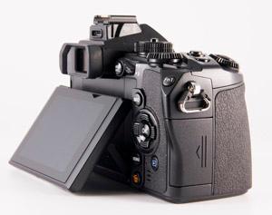 Флагманская беззеркальная камера Olympus OM-D E-M1:, фото 4