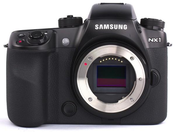 Беззеркальная фотокамера Samsung NX1 формата APS-C со сменными объективами:, фото 2