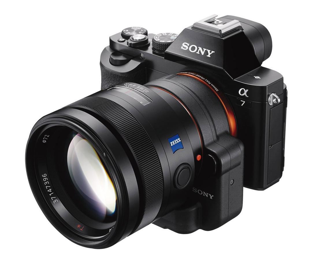 Первые в мире полнокадровые беззеркальные камеры Sony Alpha 7 и Alpha 7R:, фото 1
