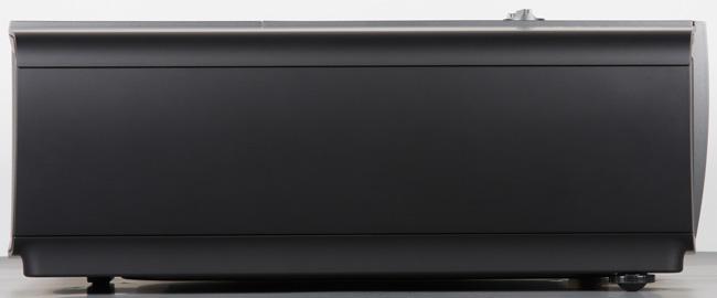 Проектор BenQ W11000, правая поверхность