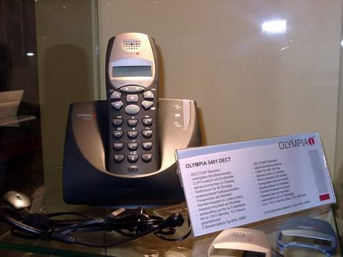 CeBIT 2002: День первый - новинки в области мобильной связи и коммуникаций, фото 30