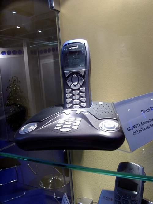 CeBIT 2002: День первый - новинки в области мобильной связи и коммуникаций, фото 32
