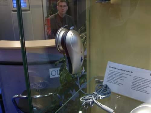 CeBIT 2002: День первый - новинки в области мобильной связи и коммуникаций, фото 34