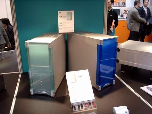 CeBIT 2002: День третий - корпусы, клавиатуры, кулеры, КПК и аксессуары, фото 9