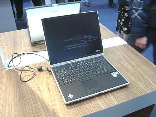 CeBIT 2002: День четвертый - путешествие по стендам компьютерных компаний, фото 11